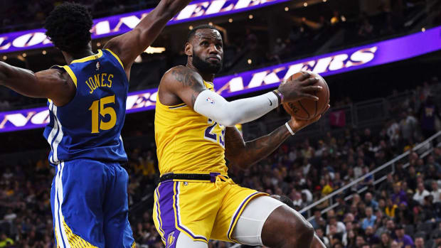 lebron_james_marquee_photo_23_.jpg